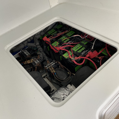 42' Yellowfin Lithium Batteries
